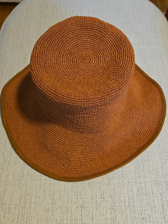 CATARZI 1910 Accessories - Catarzi 1910 Wide Brim Crochet 'Sao Paulo' Crochet Sun Hat - Rust Orange